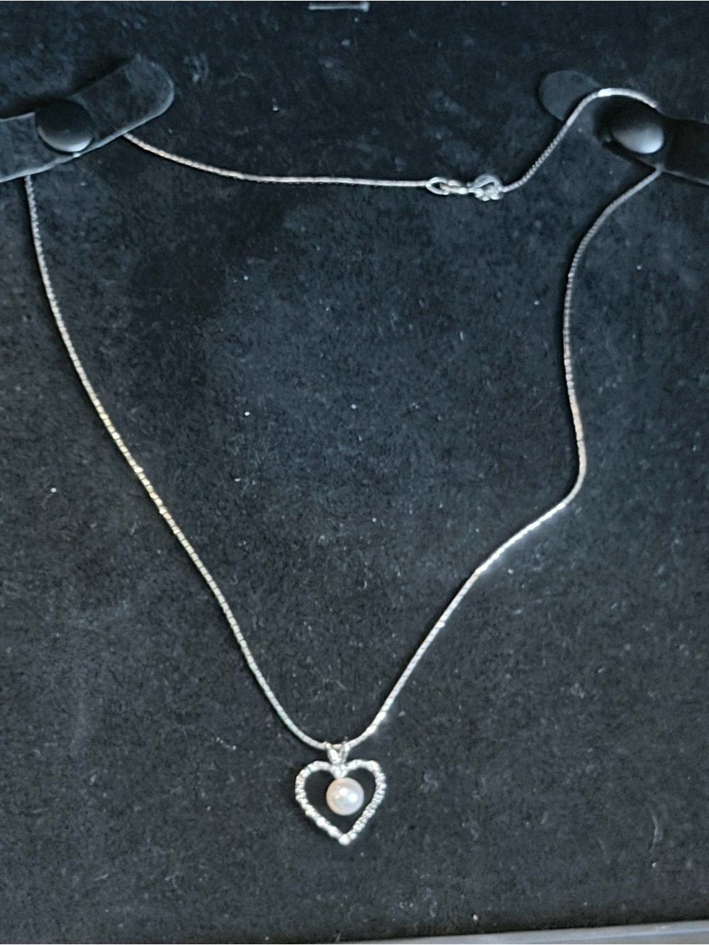 18k WG PEARL NECKLACE